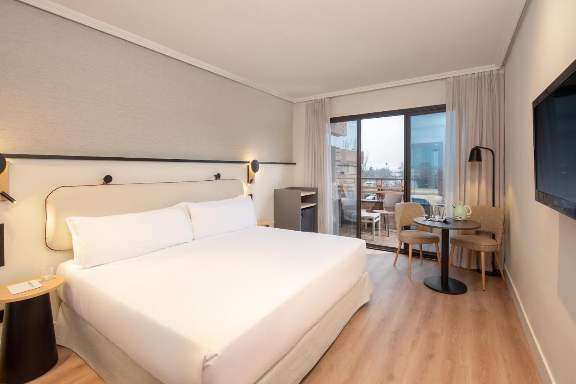 Alameda Aeropuerto, Affiliated By Melia 4*